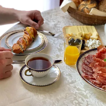 Secret Garden Adults Only فورين