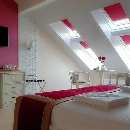 فندق مبيت وإفطار Secret Garden Adults Only فورين